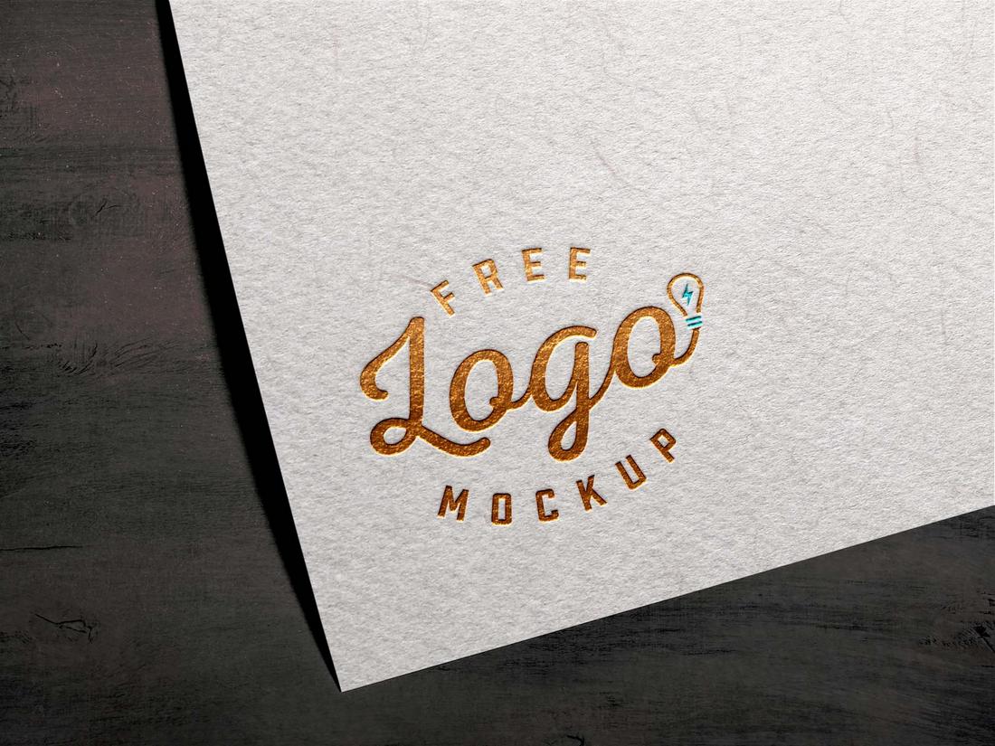 Maqueta de logotipo de tarjeta con textura de aluminio gratis