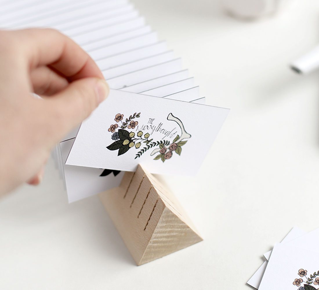 biz-cards-1 20 DIY Projects to Improve Your Freelance Office design tips 