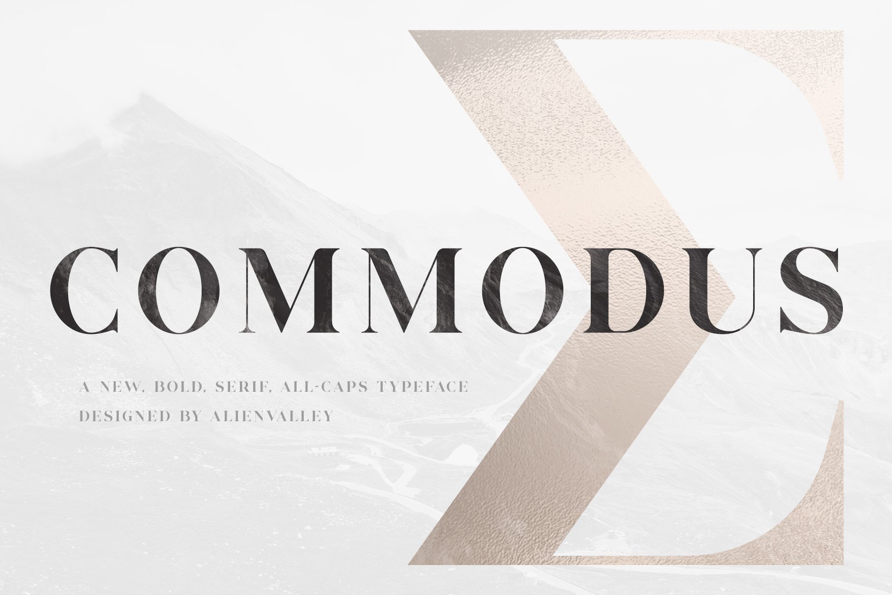 Commodus - Serif Small Caps Font