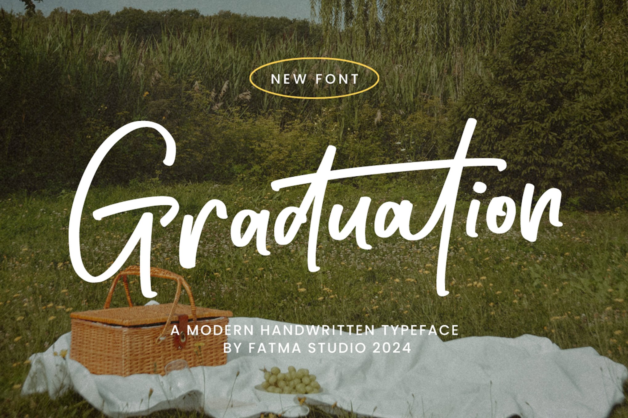 Graduation - Modern Handwritten Font