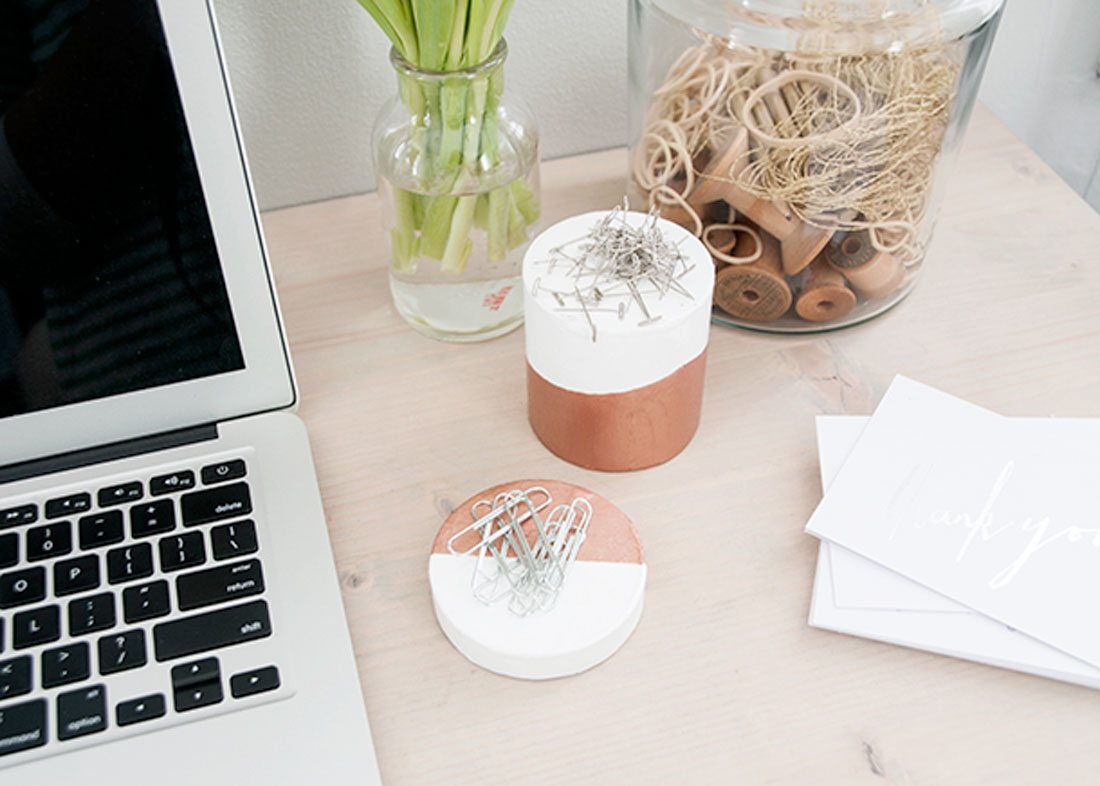 magnetic-bowl 20 DIY Projects to Improve Your Freelance Office design tips 